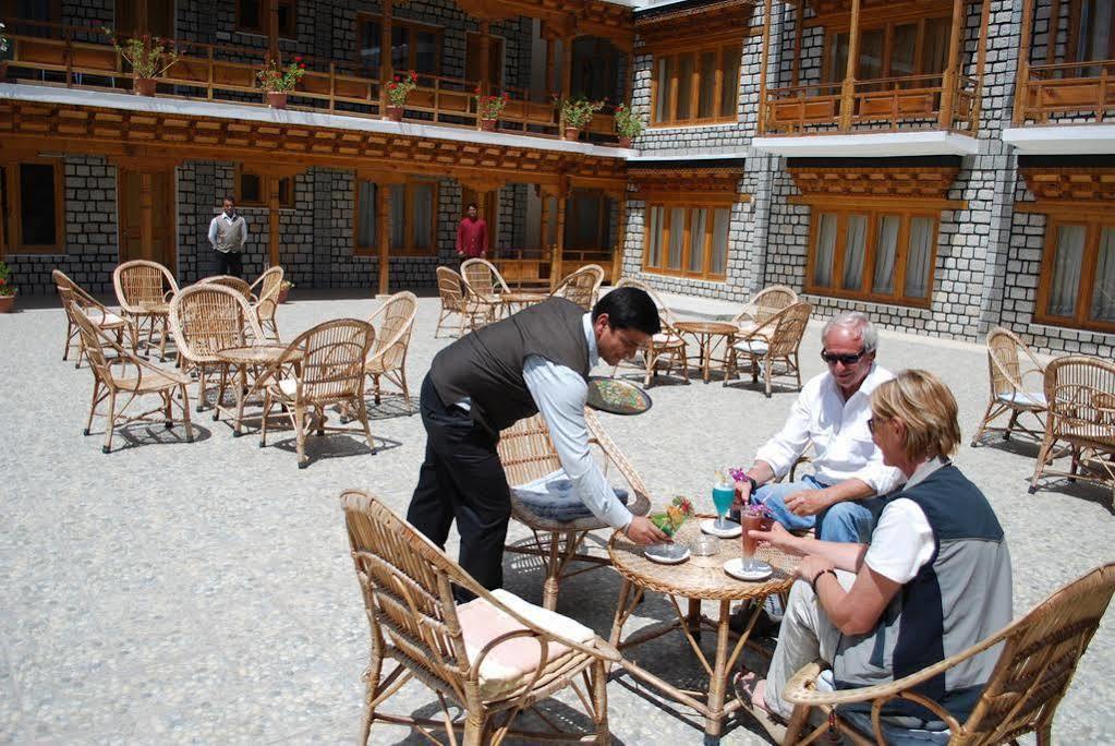 Hotel Shangrila - Leh Exterior photo